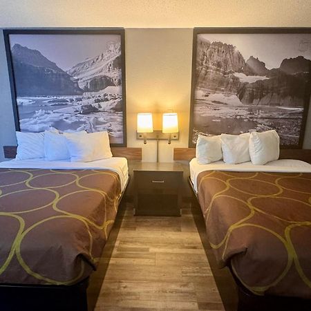 Super 8 By Wyndham Great Falls City Center エクステリア 写真