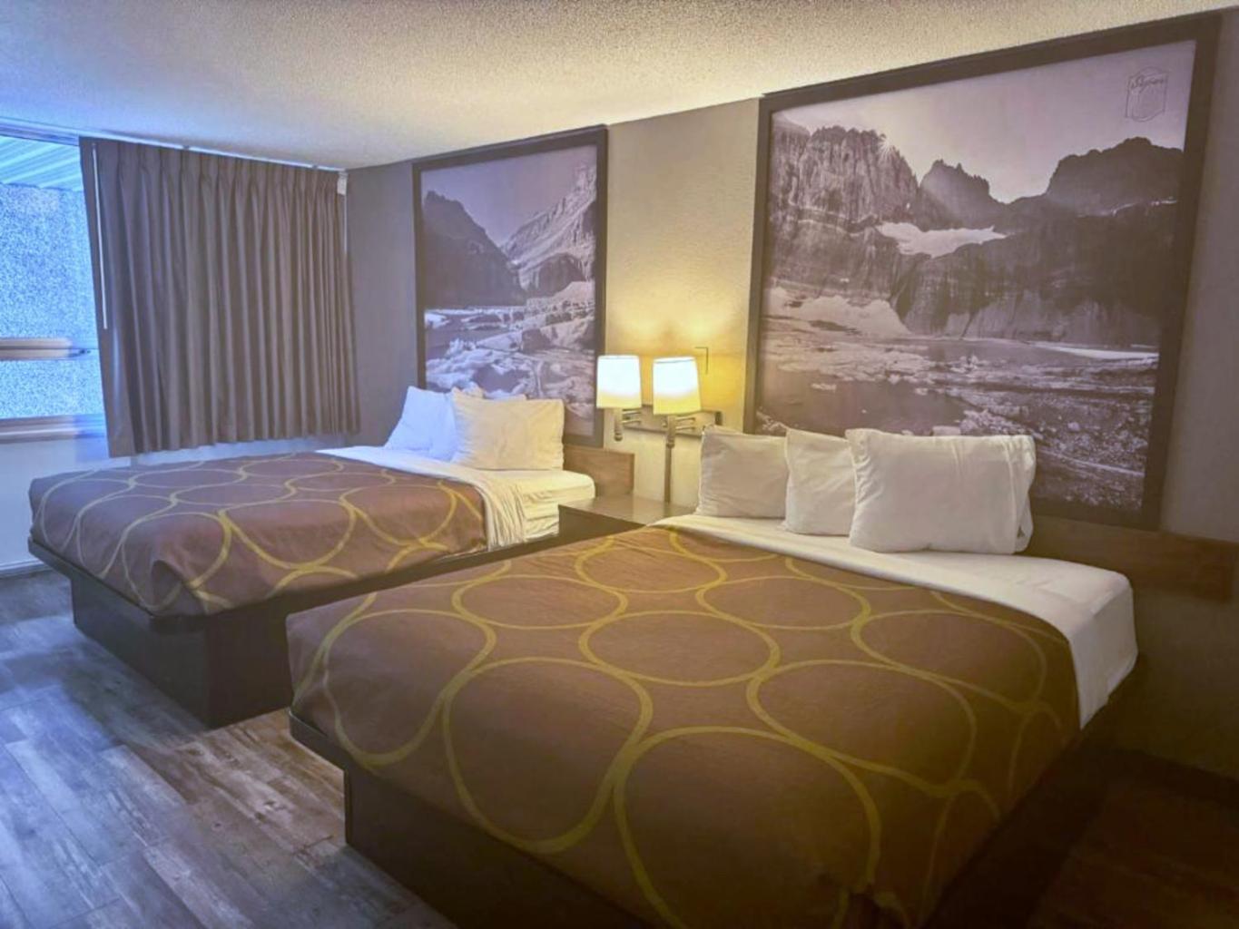Super 8 By Wyndham Great Falls City Center エクステリア 写真